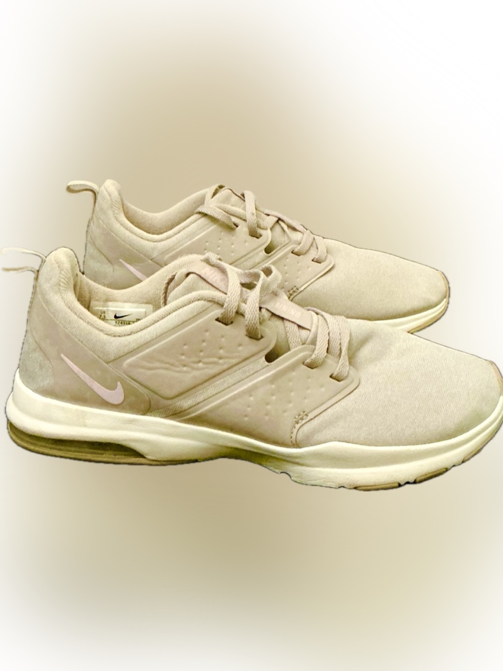 Nike Air Bella Women’s Training Shoes Athletic Sneakers- Gym Workout- 7.5